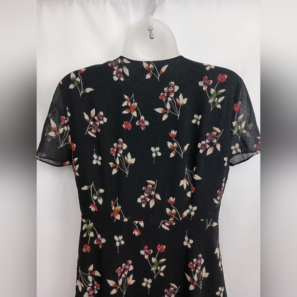 MADEWELL Dark Floral Cottage,Y2K,Dainty Feminine Girlhoodcore V-Neck Dress(#831) - Picture 9 of 11